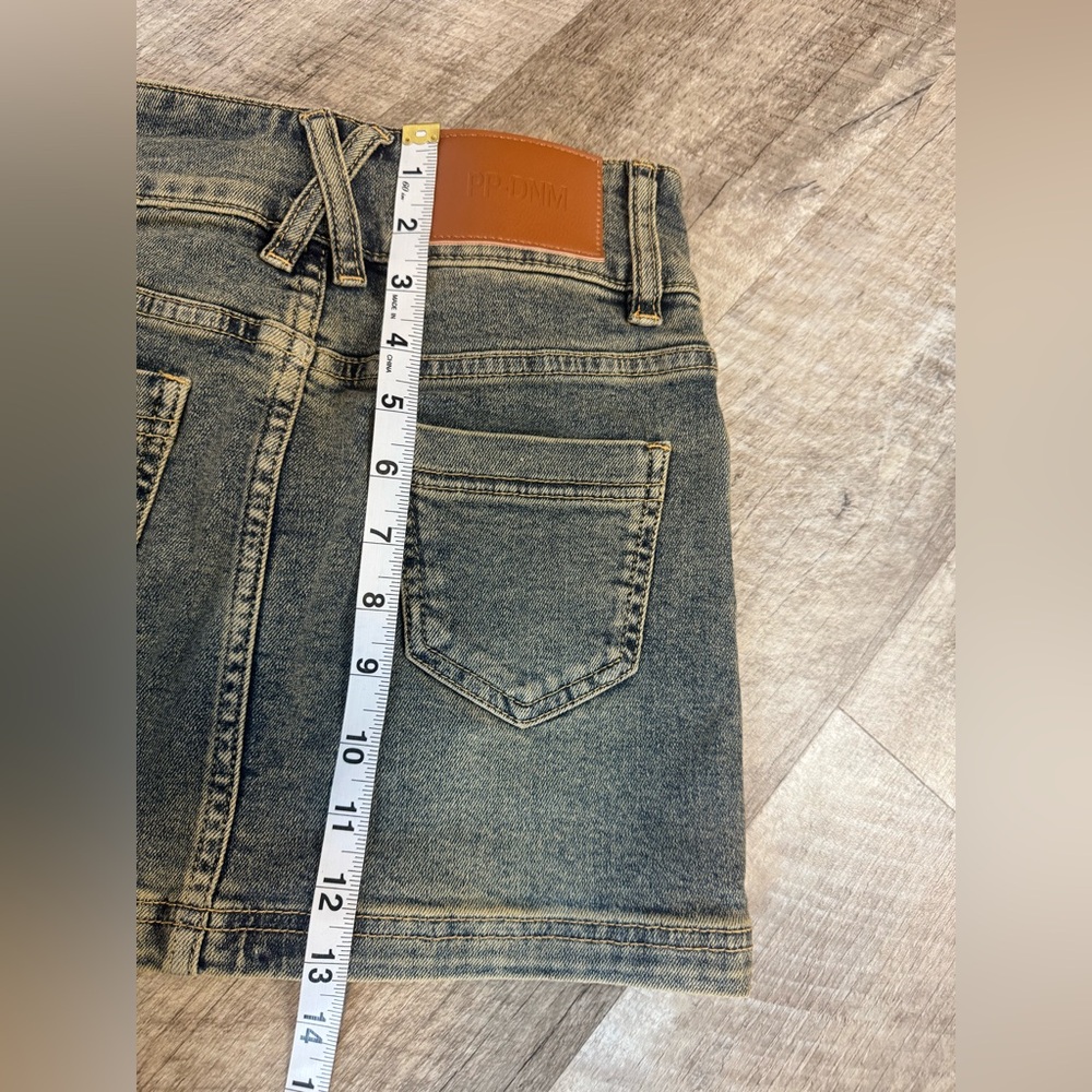 Princess Polly NWT ~size 0 dirty denim mini skirt, double button fly - Picture 10 of 10